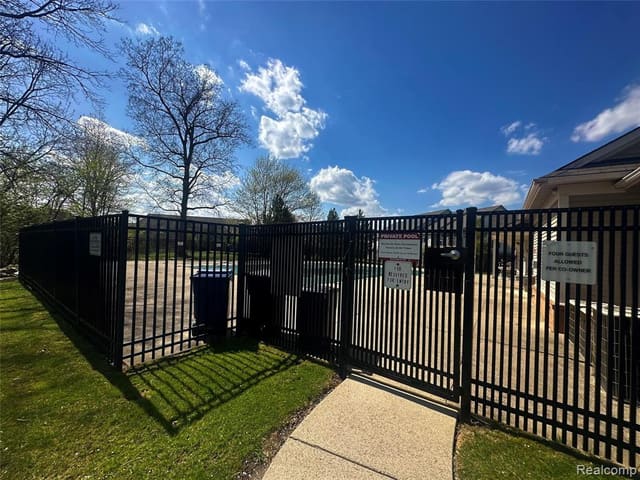 Building entrance and walkway